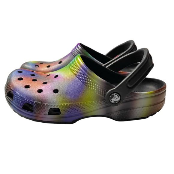 Crocs Classic Clog in Tie-Dye Swirl | Size J6 - Picture 1 of 6